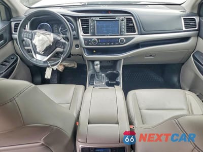 Zdjęcie 8 z 13 samochodu: 2015 TOYOTA HIGHLANDER XLE VIN:5TDKKRFH1FS064834 - miniatura