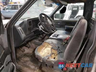 Zdjęcie 7 z 12 samochodu: 1989 CHEVROLET C/K 1500 S VIN:1GCDK14K3KZ144251 - miniatura
