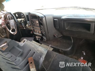 Zdjęcie 8 z 13 samochodu: 2006 CHEVROLET C4500 C4C042 VIN:1GBE4C1296F407921 - miniatura