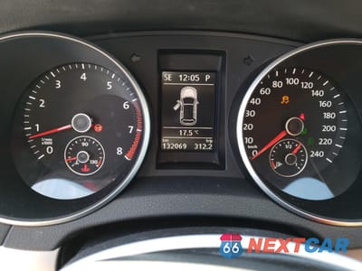 Zdjęcie 9 z 12 samochodu: 2012 VOLKSWAGEN GOLF VIN:WVWDA7AJ6CW121809 - miniatura