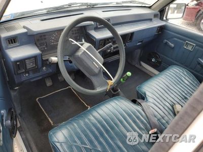 Zdjęcie 8 z 12 samochodu: 1992 MITSUBISHI MIGHTY MAX / S VIN:JA7FL24W7NP016803 - miniatura