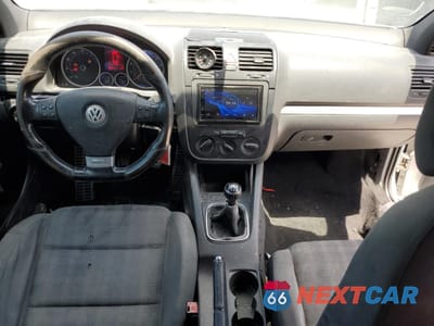 Zdjęcie 8 z 12 samochodu: 2009 VOLKSWAGEN GTI VIN:WVWEV71K39W028370 - miniatura