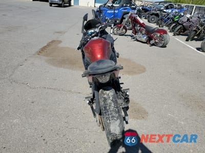 Czwarte zdjęcie samochodu z boku: 2011 YAMAHA FZ6 R VIN:JYARJ18E1BA007526 - miniatura
