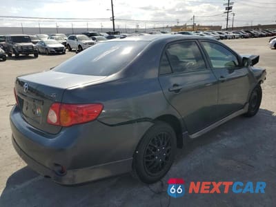 Trzecie zdjęcie samochodu z tyłu: 2009 TOYOTA COROLLA BASE VIN:1NXBU40E19Z028634 - miniatura