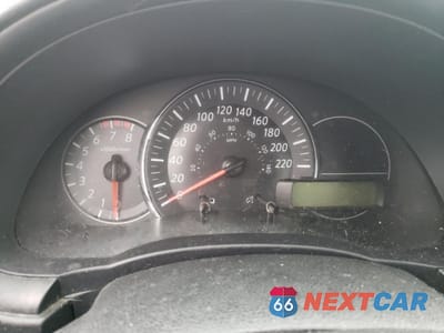 Zdjęcie 9 z 13 samochodu: 2015 NISSAN MICRA VIN:3N1CK3CP3FL211810 - miniatura
