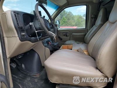 Zdjęcie 7 z 12 samochodu: 2002 CHEVROLET EXPRESS G3500 VIN:1GCHG39R421236116 - miniatura
