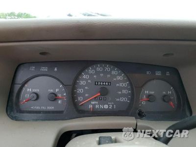 Zdjęcie 9 z 12 samochodu: 2004 MERCURY GRAND MARQUIS LS VIN:2MEFM75W14X694725 - miniatura