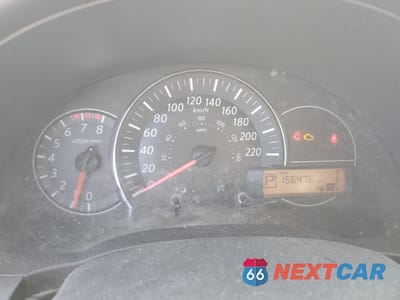 Zdjęcie 9 z 12 samochodu: 2015 NISSAN MICRA VIN:3N1CK3CP7FL211745 - miniatura