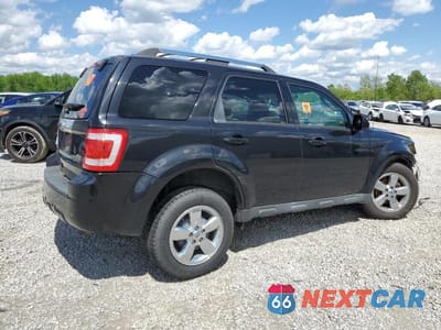 Trzecie zdjęcie samochodu z tyłu: 2011 FORD ESCAPE LIMITED VIN:1FMCU0EGXBKC29070 - miniatura