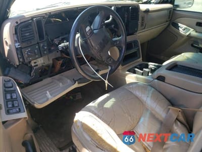 Zdjęcie 8 z 12 samochodu: 2003 GMC YUKON VIN:1GKEC13Z73R264611 - miniatura
