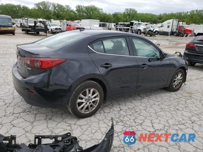 Trzecie zdjęcie samochodu z tyłu: 2016 MAZDA 3 TOURING VIN:3MZBM1W75GM276220 - miniatura