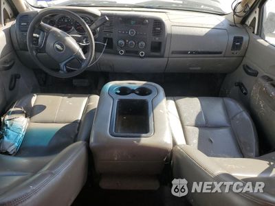 Zdjęcie 8 z 13 samochodu: 2011 CHEVROLET SILVERADO C3500 VIN:1GB4CZCG0BF261686 - miniatura