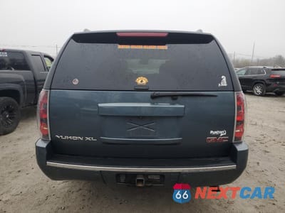 Zdjęcie 6 z 13 samochodu: 2007 GMC YUKON XL DENALI VIN:1GKFK66827J291078 - miniatura