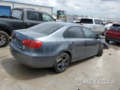Trzecie zdjęcie samochodu z tyłu: 2011 VOLKSWAGEN JETTA SE VIN:3VWDZ7AJ3BM321776 - miniatura