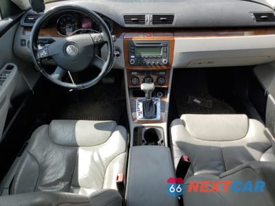 Zdjęcie 8 z 12 samochodu: 2006 VOLKSWAGEN PASSAT 3.6L 4MOTION LUXURY VIN:WVWFU73C96P139704 - miniatura
