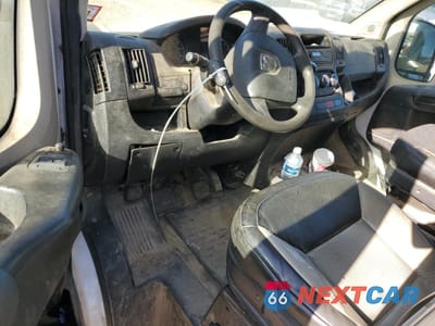 Zdjęcie 8 z 13 samochodu: 2014 RAM PROMASTER 1500 1500 STANDARD VIN:3C6TRVAG4EE104184 - miniatura