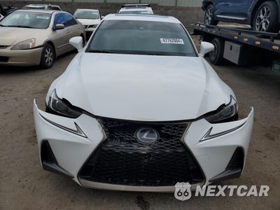 Piąte zdjęcie samochodu w środku: 2018 LEXUS IS 350 VIN:JTHCZ1D27J5014842 - miniatura