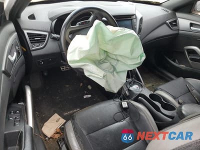 Zdjęcie 8 z 12 samochodu: 2016 HYUNDAI VELOSTER TURBO VIN:KMHTC6AE9GU282493 - miniatura