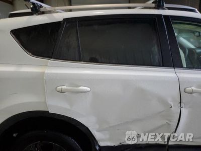 Zdjęcie 11 z 13 samochodu: 2015 TOYOTA RAV4 LE VIN:JTMBFREV4FD135712 - miniatura