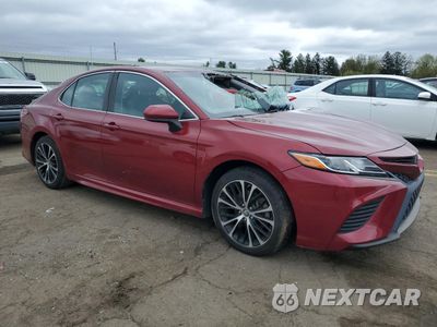 Czwarte zdjęcie samochodu z boku: 2018 TOYOTA CAMRY L VIN:4T1B11HK1JU640502 - miniatura