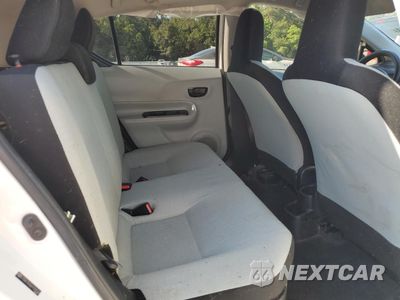 Zdjęcie 10 z 13 samochodu: 2013 TOYOTA PRIUS C VIN:JTDKDTB36D1532536 - miniatura