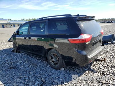 Drugie zdjęcie samochodu z przodu: 2018 TOYOTA SIENNA LE VIN:5TDJZ3DC1JS201260 - miniatura