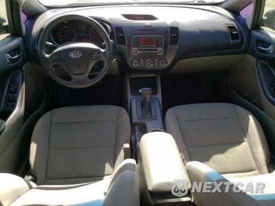 Zdjęcie 8 z 12 samochodu: 2014 KIA FORTE LX VIN:KNAFX4A68E5147772 - miniatura