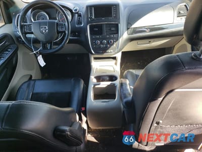Zdjęcie 8 z 13 samochodu: 2017 DODGE GRAND CARAVAN SXT VIN:2C4RDGCG2HR791341 - miniatura