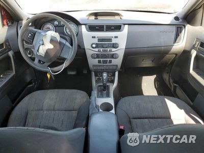 Zdjęcie 8 z 13 samochodu: 2010 FORD FOCUS SE VIN:1FAHP3FN3AW163538 - miniatura