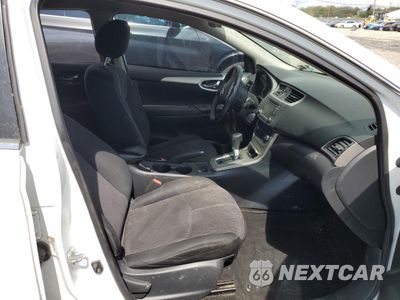 Zdjęcie 7 z 12 samochodu: 2015 NISSAN SENTRA S VIN:3N1AB7AP7FY222166 - miniatura