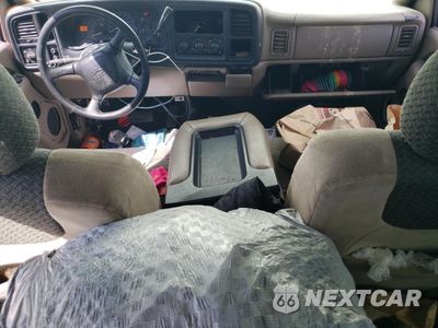 Zdjęcie 8 z 13 samochodu: 2002 CHEVROLET AVALANCHE C1500 VIN:3GNEC13T92G208375 - miniatura