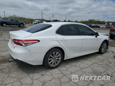 Trzecie zdjęcie samochodu z tyłu: 2019 TOYOTA CAMRY L VIN:4T1B11HK1KU290046 - miniatura