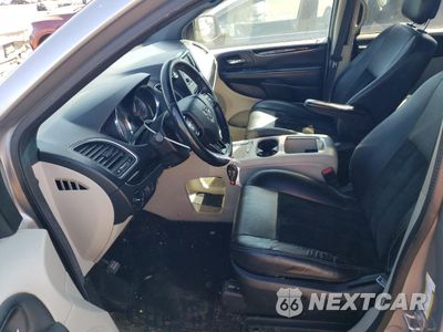 Zdjęcie 7 z 13 samochodu: 2017 DODGE GRAND CARAVAN SXT VIN:2C4RDGCG2HR791341 - miniatura