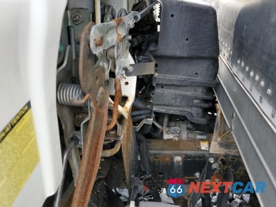 Zdjęcie 12 z 13 samochodu: 2012 ISUZU NPR VIN:JALB4W176C7F00109 - miniatura