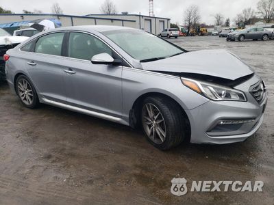 Czwarte zdjęcie samochodu z boku: 2015 HYUNDAI SONATA SPORT VIN:5NPE34ABXFH119478 - miniatura