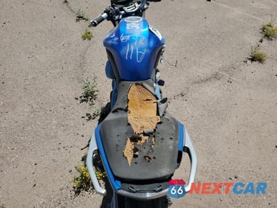 Zdjęcie 6 z 8 samochodu: 2009 KAWASAKI ER650 C VIN:JKAEREC129DA41780 - miniatura