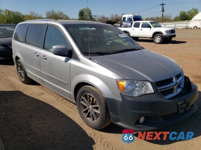 Czwarte zdjęcie samochodu z boku: 2017 DODGE GRAND CARAVAN SXT VIN:2C4RDGCG2HR791341 - miniatura