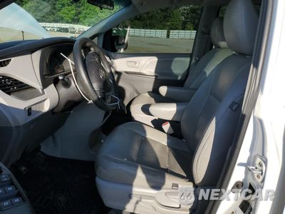 Zdjęcie 7 z 15 samochodu: 2017 TOYOTA SIENNA VIN:5TDZZ3DC6HS872596 - miniatura