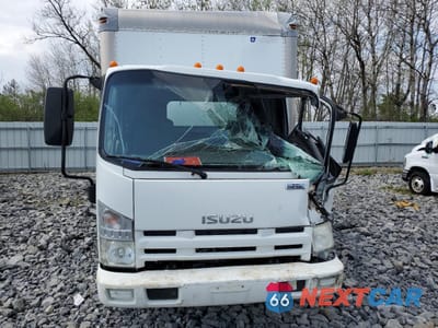 Piąte zdjęcie samochodu w środku: 2012 ISUZU NPR VIN:JALB4W176C7F00109 - miniatura