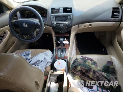 Zdjęcie 8 z 12 samochodu: 2006 HONDA ACCORD EX VIN:1HGCM56726A150604 - miniatura