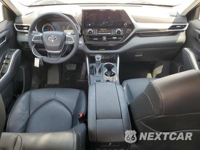 Zdjęcie 8 z 13 samochodu: 2023 TOYOTA HIGHLANDER HYBRID XLE VIN:5TDKBRCH6PS134544 - miniatura