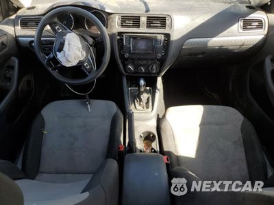 Zdjęcie 8 z 12 samochodu: 2017 VOLKSWAGEN JETTA S VIN:3VW2B7AJXHM392431 - miniatura