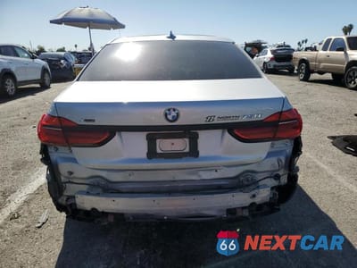 Zdjęcie 6 z 12 samochodu: 2016 BMW 750 XI VIN:WBA7F2C54GG417202 - miniatura
