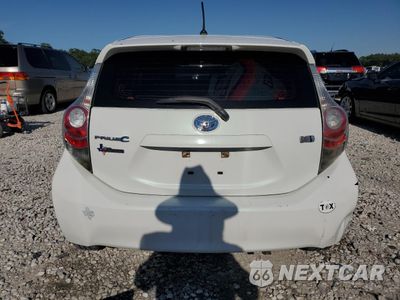 Zdjęcie 6 z 13 samochodu: 2013 TOYOTA PRIUS C VIN:JTDKDTB36D1532536 - miniatura