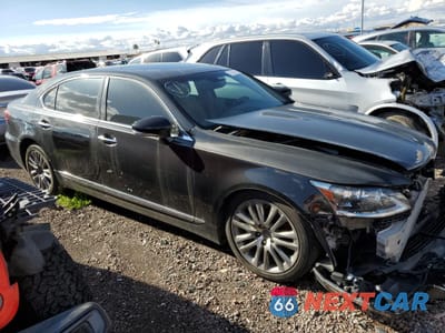 Czwarte zdjęcie samochodu z boku: 2015 LEXUS LS 460L VIN:JTHDL1EF6F5007203 - miniatura