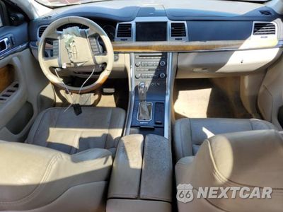 Zdjęcie 8 z 12 samochodu: 2010 LINCOLN MKS VIN:1LNHL9FT8AG610927 - miniatura