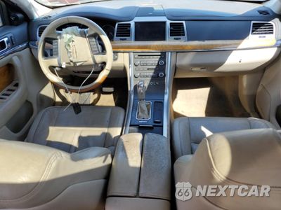 Zdjęcie 8 z 14 samochodu: 2010 LINCOLN MKS VIN:1LNHL9FT8AG610927 - miniatura