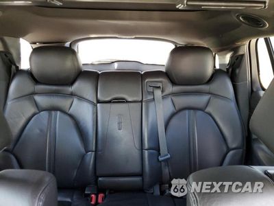 Zdjęcie 10 z 13 samochodu: 2015 LINCOLN MKT VIN:2LMHJ5NK5FBL02124 - miniatura