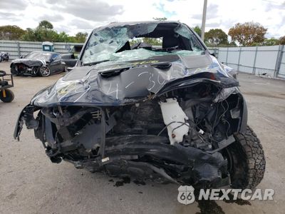 Piąte zdjęcie samochodu w środku: 2022 RAM 1500 TRX VIN:1C6SRFU90NN100949 - miniatura