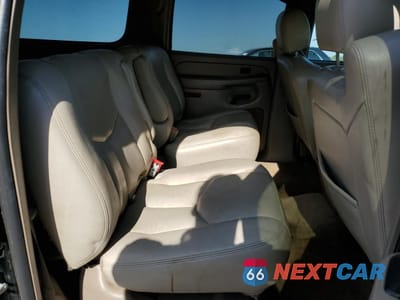 Zdjęcie 12 z 16 samochodu: 2006 GMC YUKON XL K1500 VIN:3GKFK16ZX6G129534 - miniatura